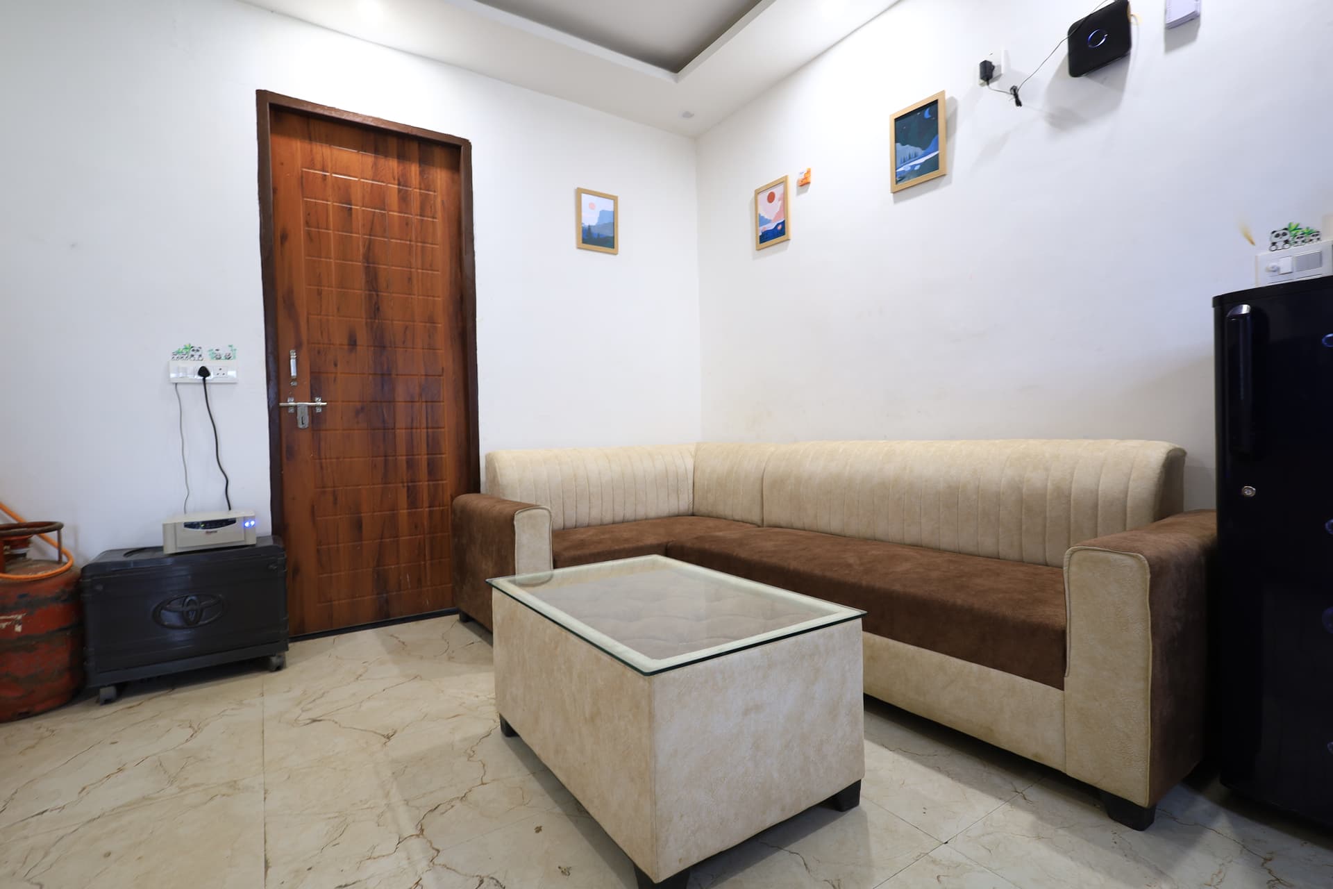 Hallway Suite